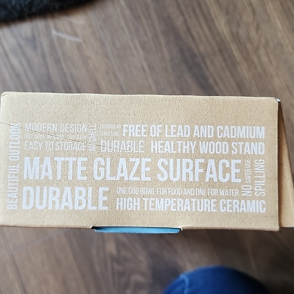 Cat/dog feeders - Picture 4 of 4